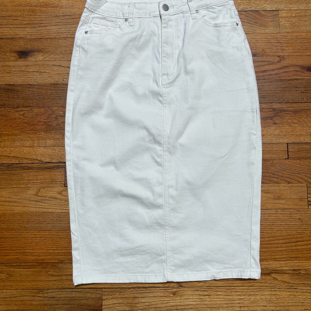 SHEIN White Pencil Skirt